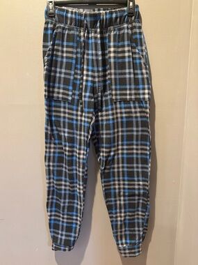 Men’s Cuddl Duds Blue and Gray Plaid Pajama Pants